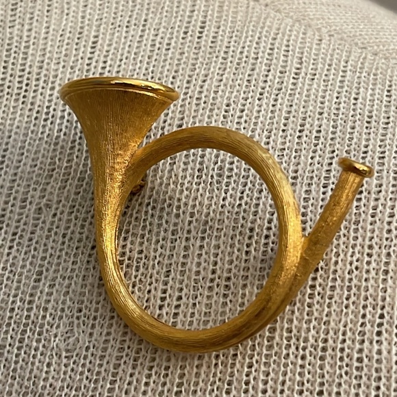 Vintage Napier Goldtone French Horn Pin Musical Instrument - Picture 14 of 16
